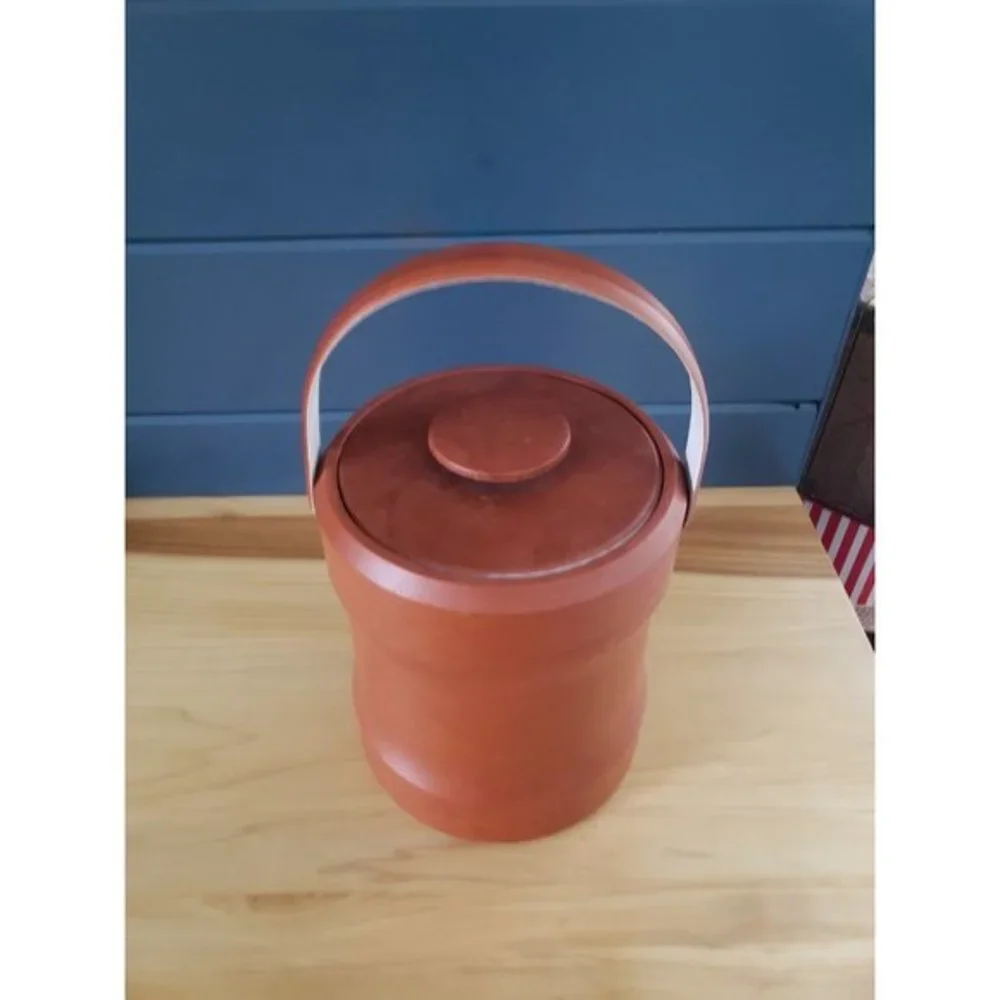 Vintage‎ 70s Faux Leather Like New Ice Bucket
